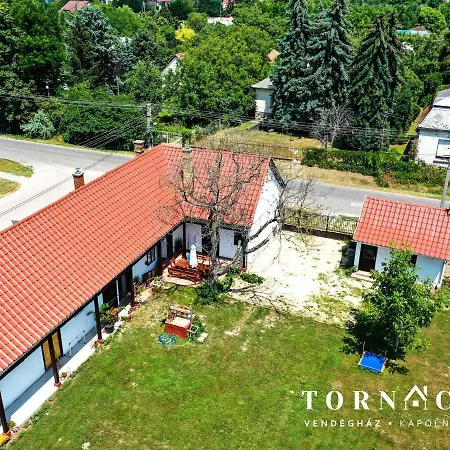 Feriehus Tornacos Vendeghaz *